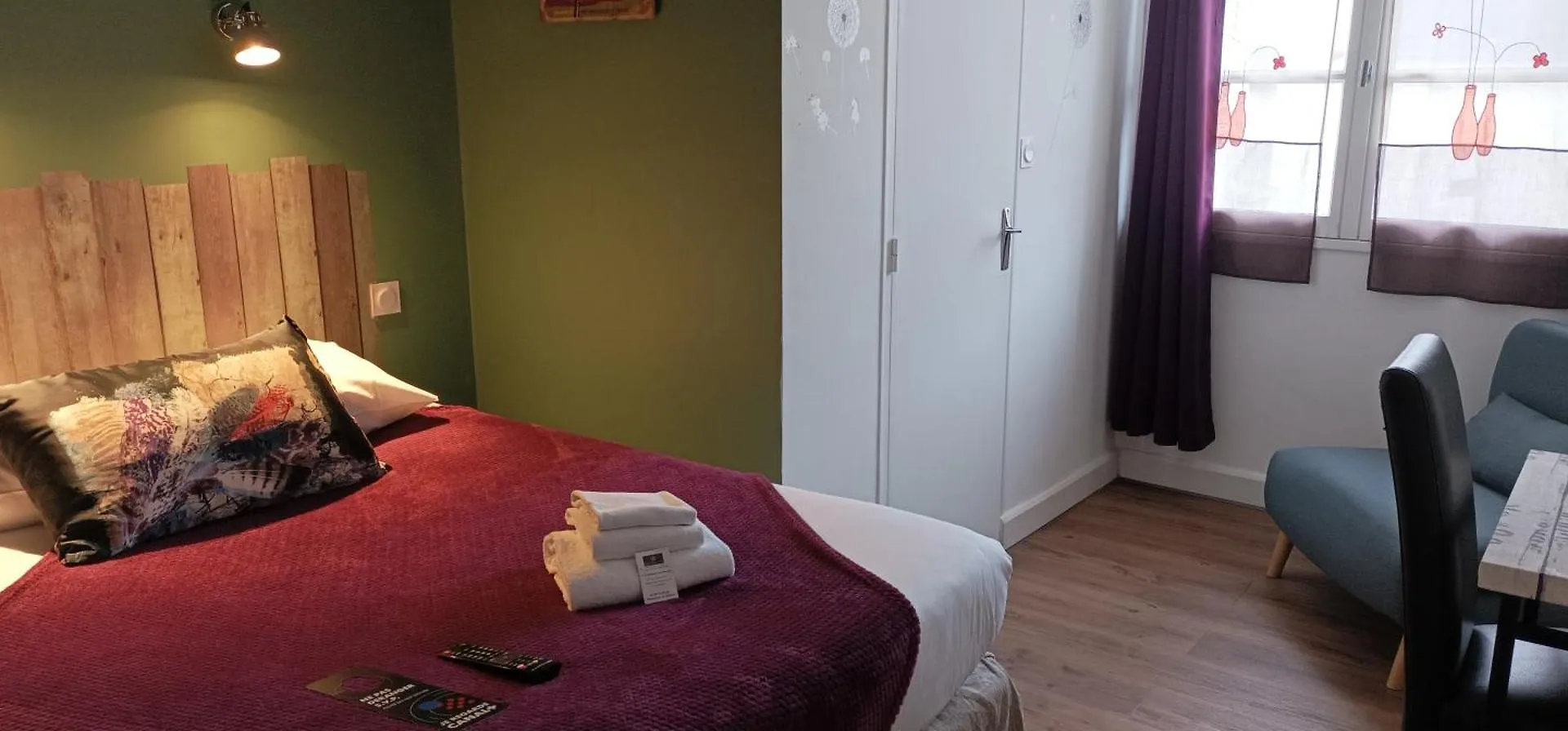 Hotel Le Petit Billot Vitré 2*,