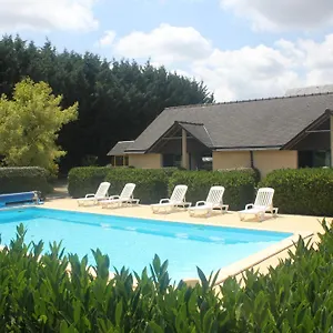 Hotel Les Dineux Village