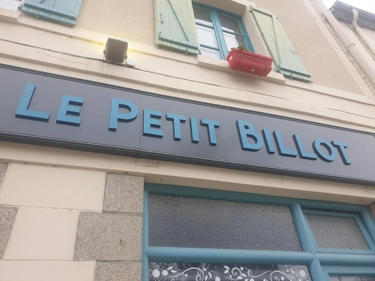 Hotel Le Petit Billot 2*, Vitre (Ille-et-Vilaine) France